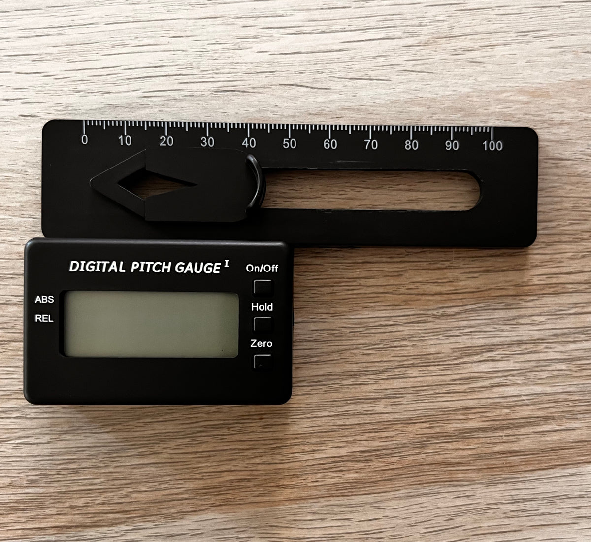 Pitch Meter Rig Digital pitch gauge – 1D Sails